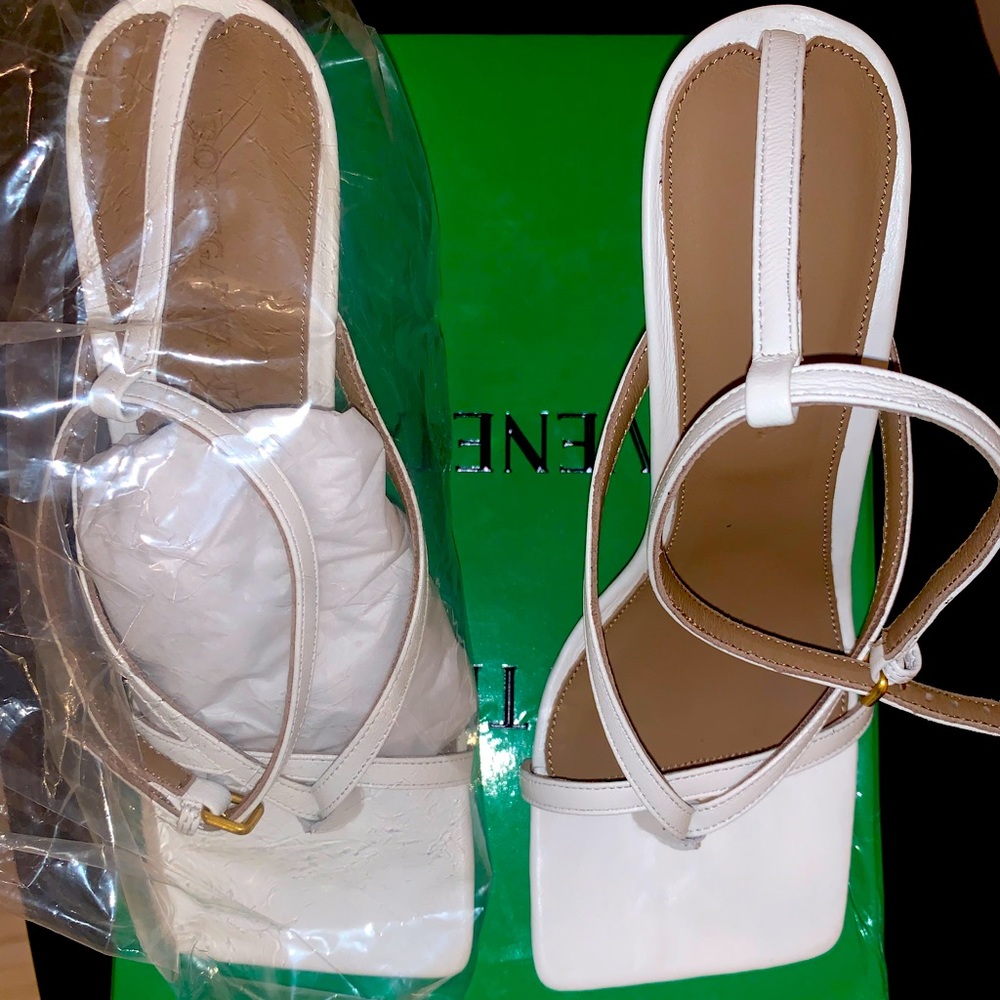 White Bottega vaneta sandals run two sizes small